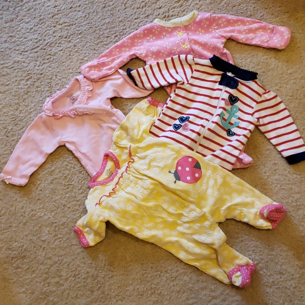 Assorted brand footed onesies, willing to separate